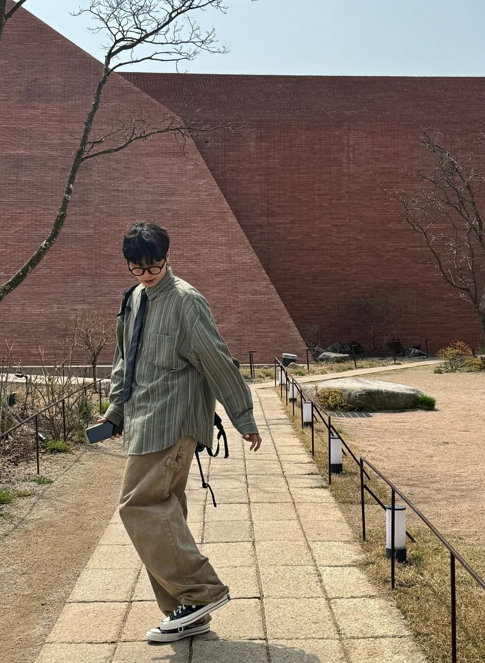 62909381917896475_2056811648