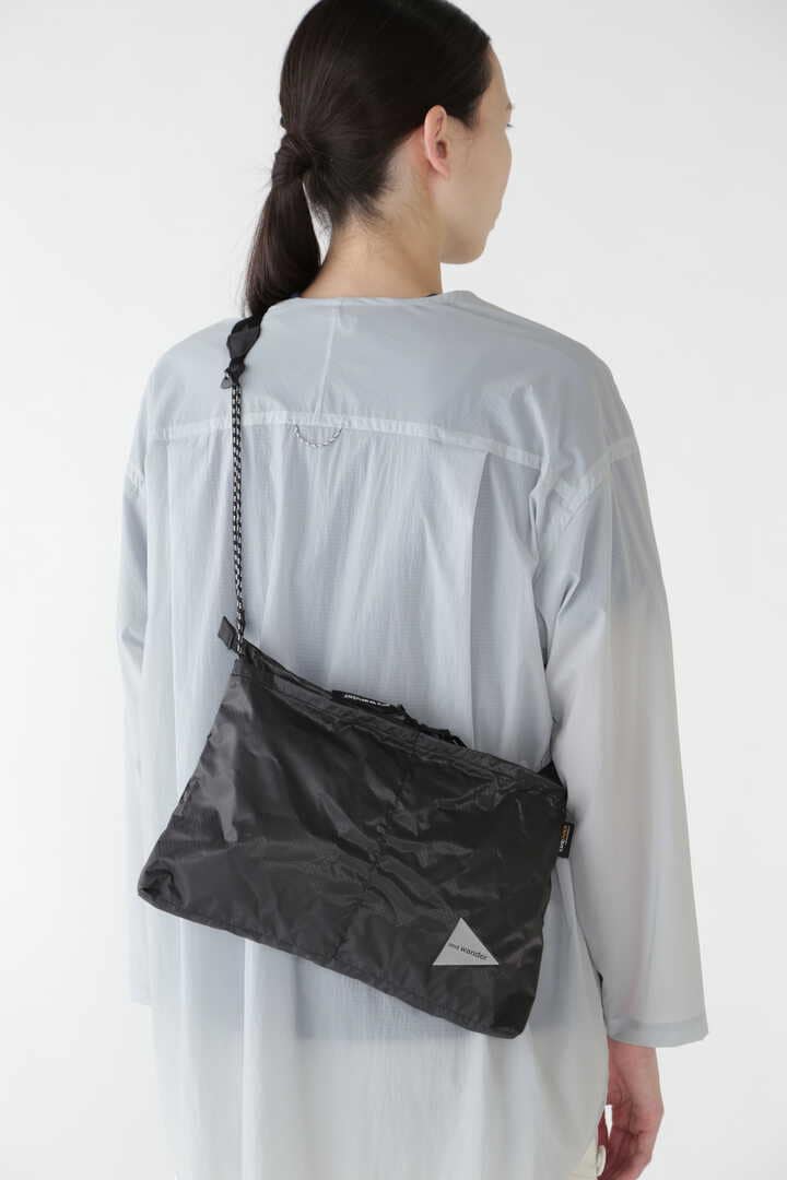 And wander 앤드원더 숄더백 sil sacoche 5744975201F022 - 상품 이미지