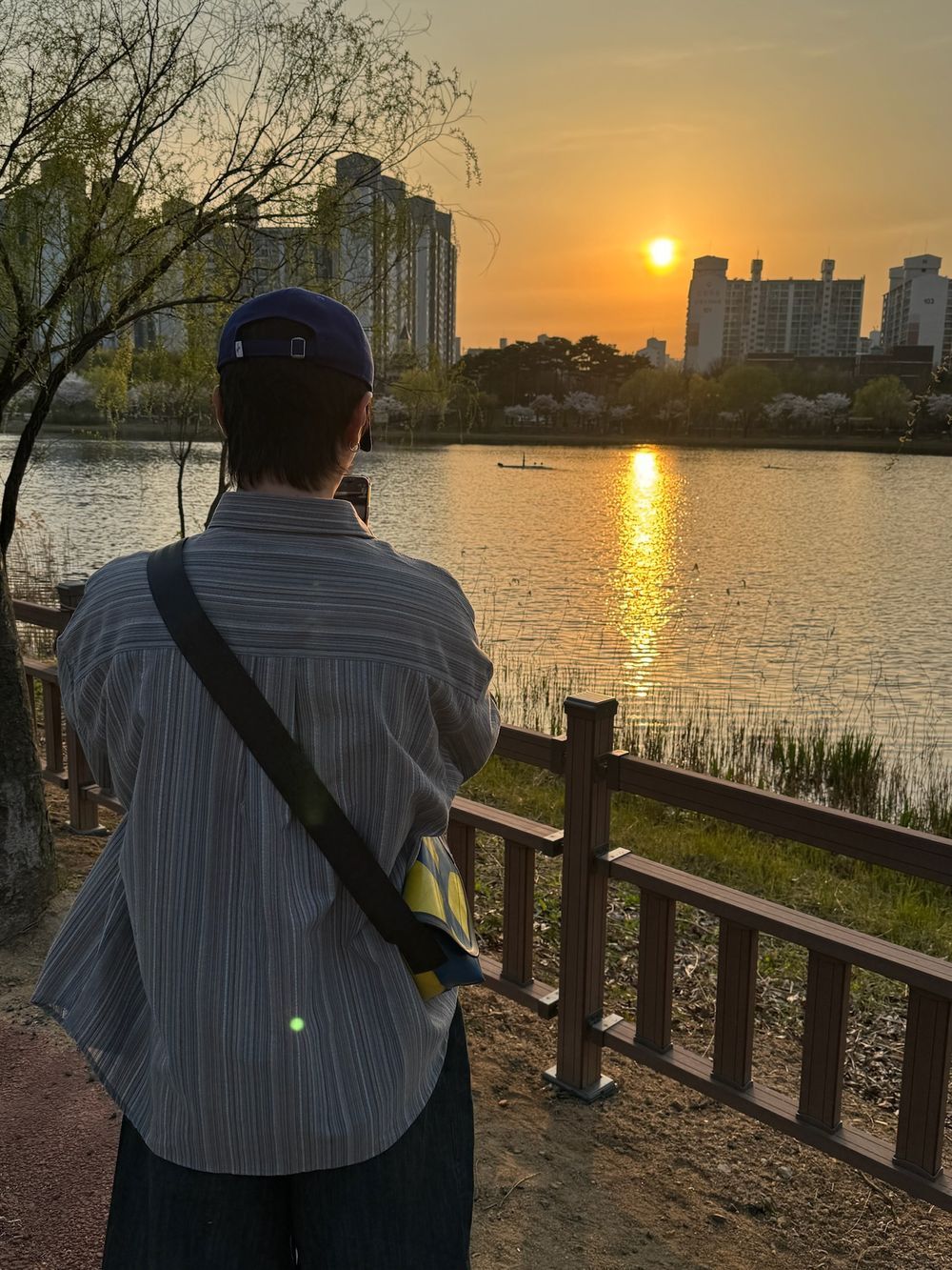 36745115423812370_251437493