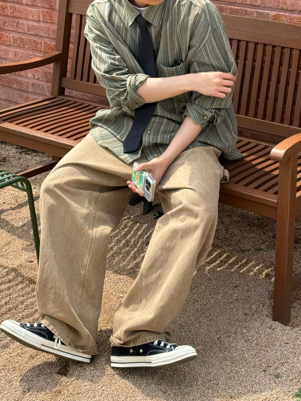 40742315987285979_2130975119