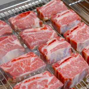 엄마네 벽돌 갈비 꽃갈비 1kg 소고기 캠핑용 구이 음식 맛있게 먹은 솔직 후기 - 상품 이미지 1