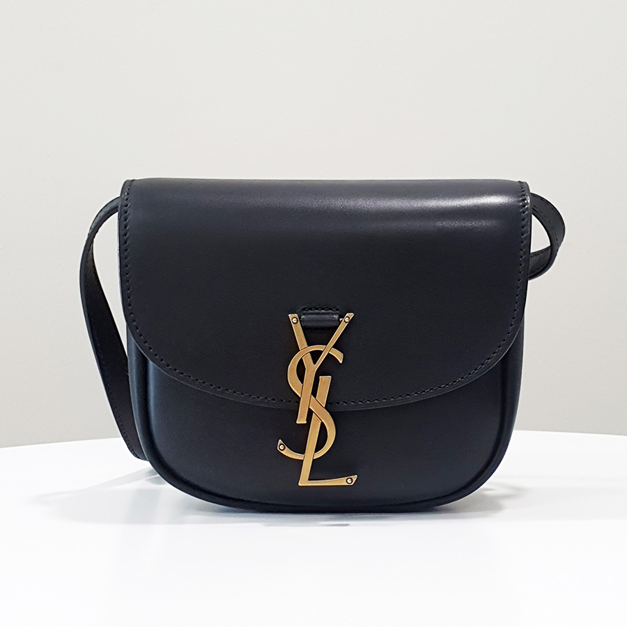 생로랑 YSL 금장 로고 스무스 레더 카이아 스몰 크로스 숄더백 사첼백 619740 BWR0W 1000 - 상품 이미지