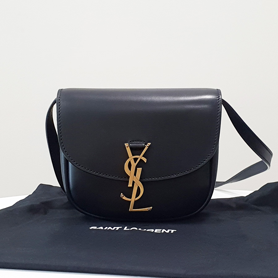 생로랑 YSL 금장 로고 스무스 레더 카이아 스몰 크로스 숄더백 사첼백 619740 BWR0W 1000 - 상세 이미지 5