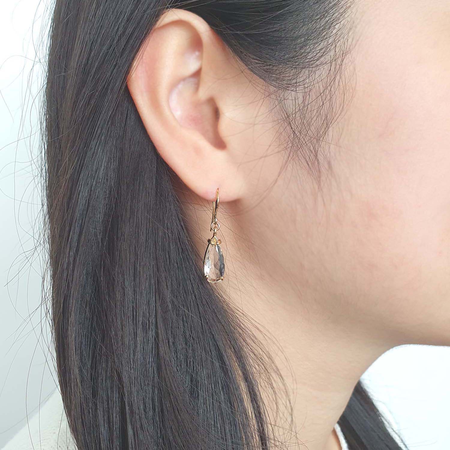 야랑쥬얼리 Crystal 드롭 훅 귀걸이 - 상세 이미지 4