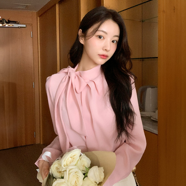 라네르 핀턱 타이 블라우스 bs7763 - 메인 이미지