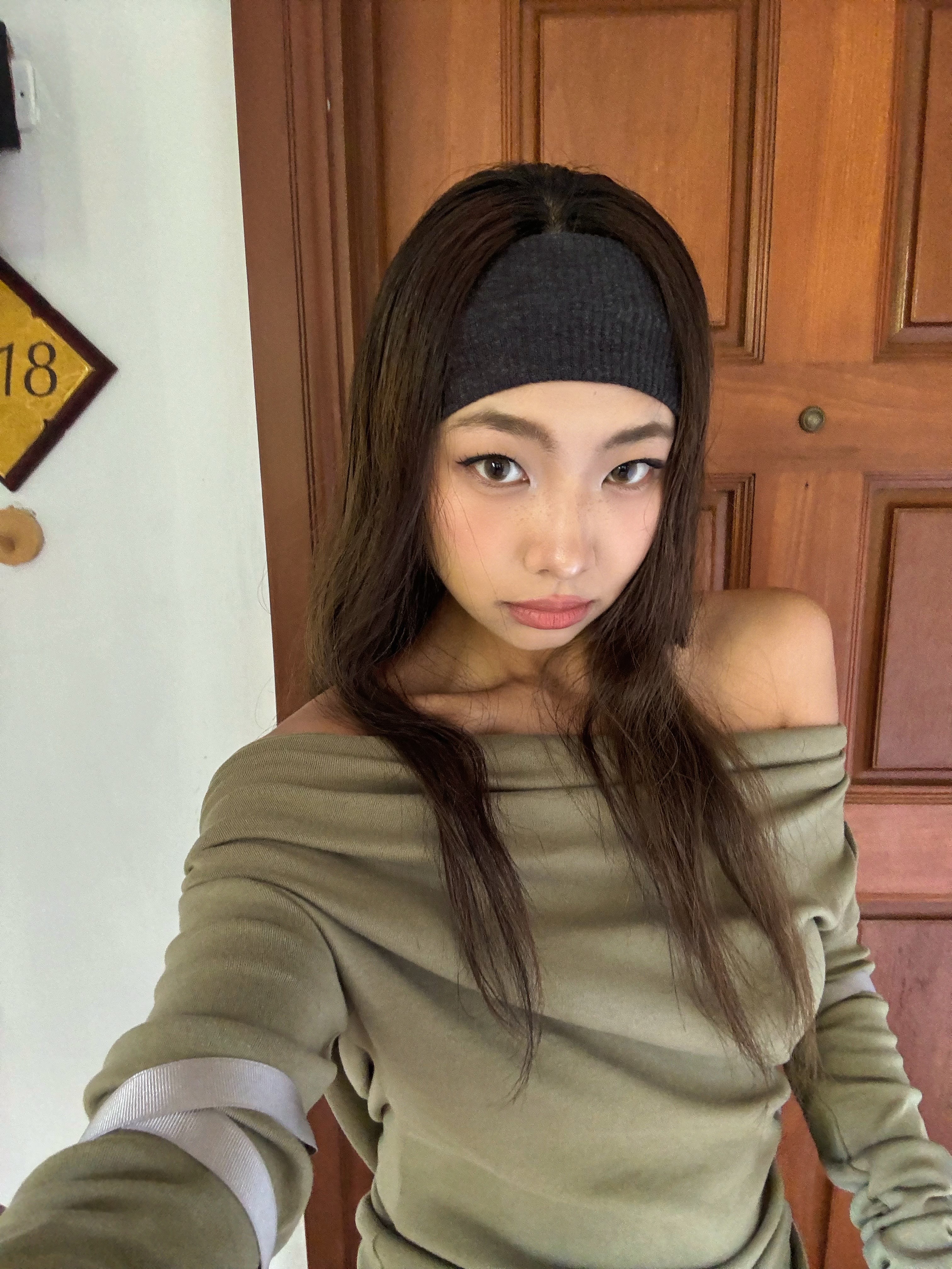 [당일출고/묶음할인] 골지 와이드 헤어밴드 (y2k 원마일웨어 트레이닝룩 여름 바캉스 휴양지룩) 상세 이미지 24