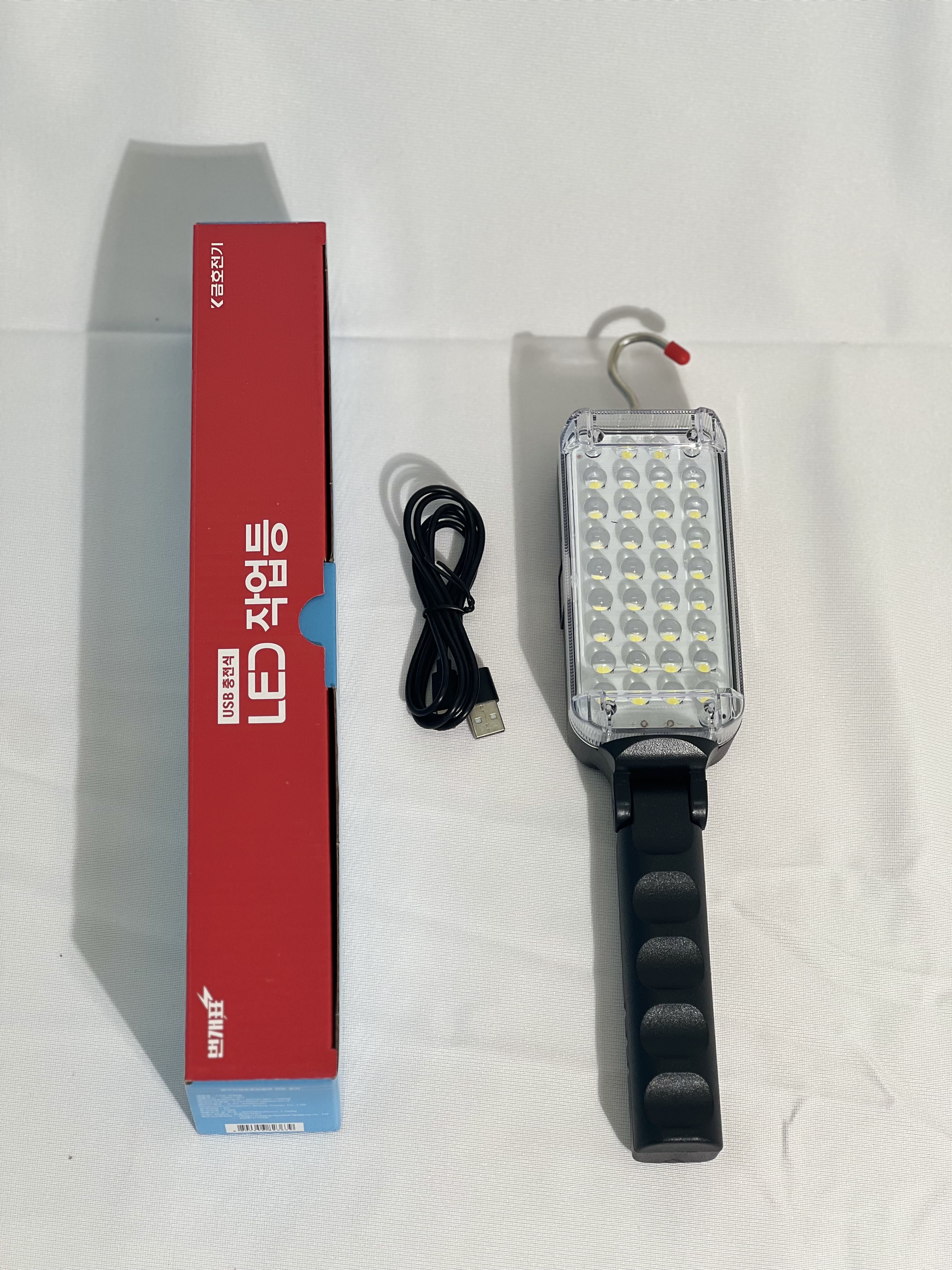 LED작업등 충전식 C타입 번개표 각도조절 캠핑조명 자석등