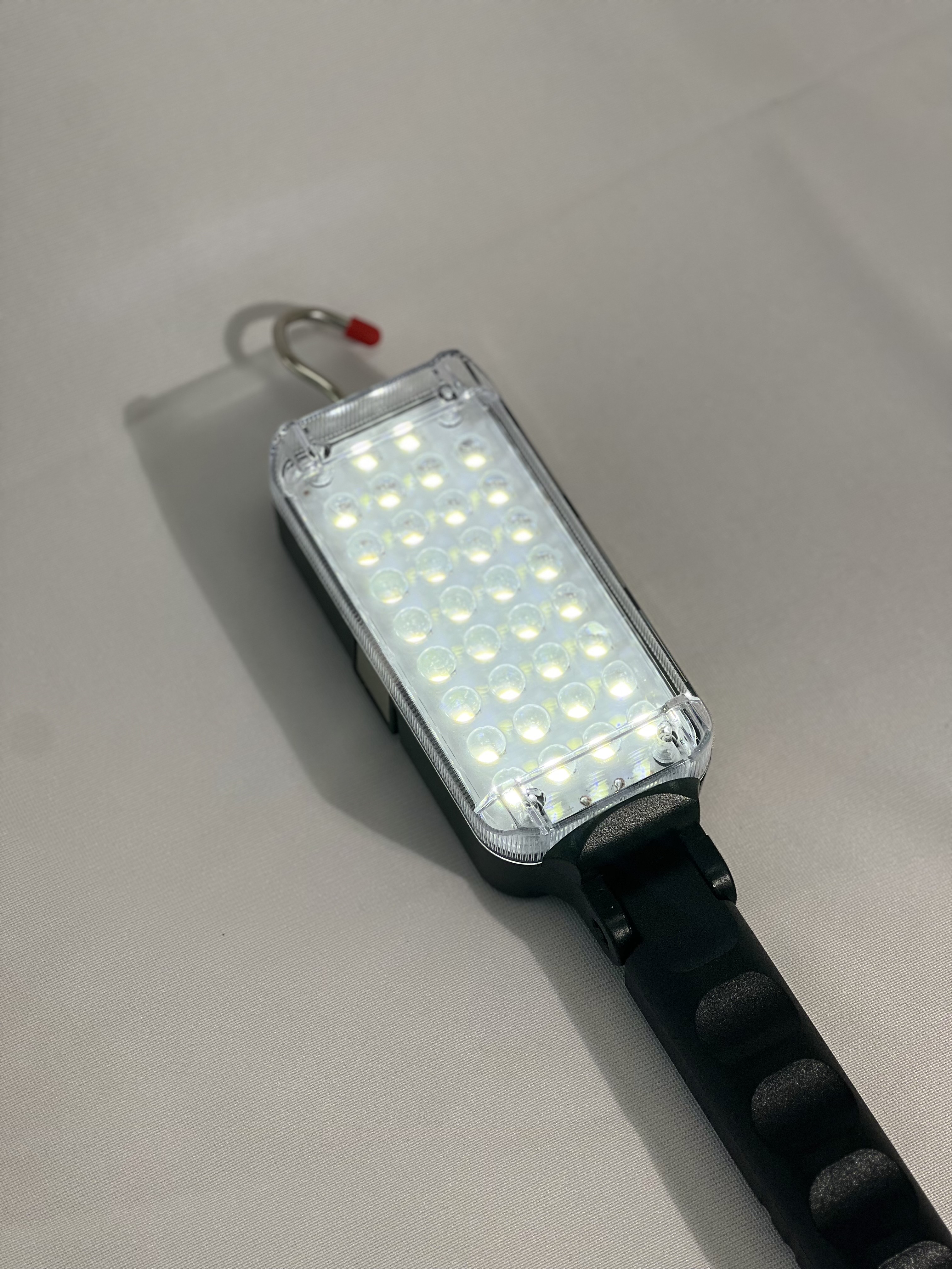 LED작업등 충전식 C타입 번개표 각도조절 캠핑조명 자석등