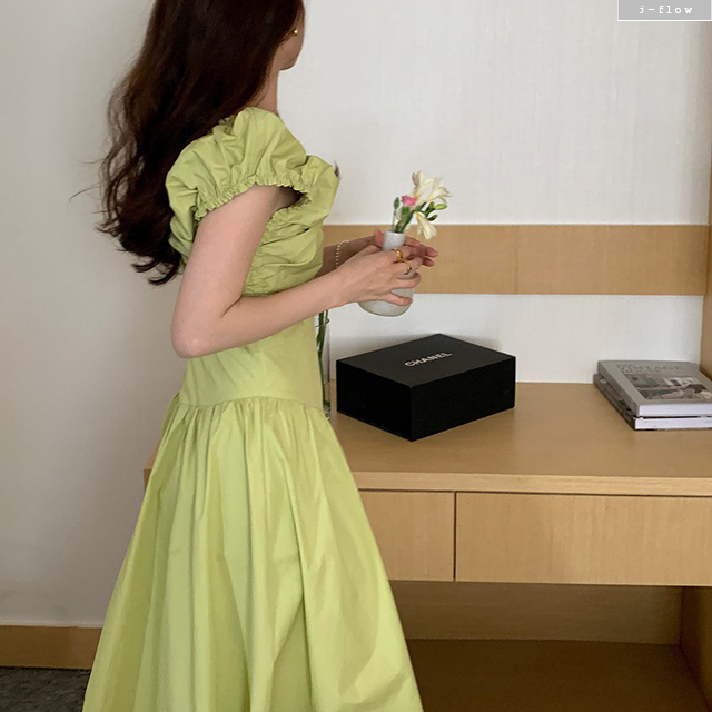 핀치 프릴 브이넥 코튼 롱 원피스 2col 여름 백리스 바스락 퍼프 밴딩 제이플로우 - 상세 이미지 4
