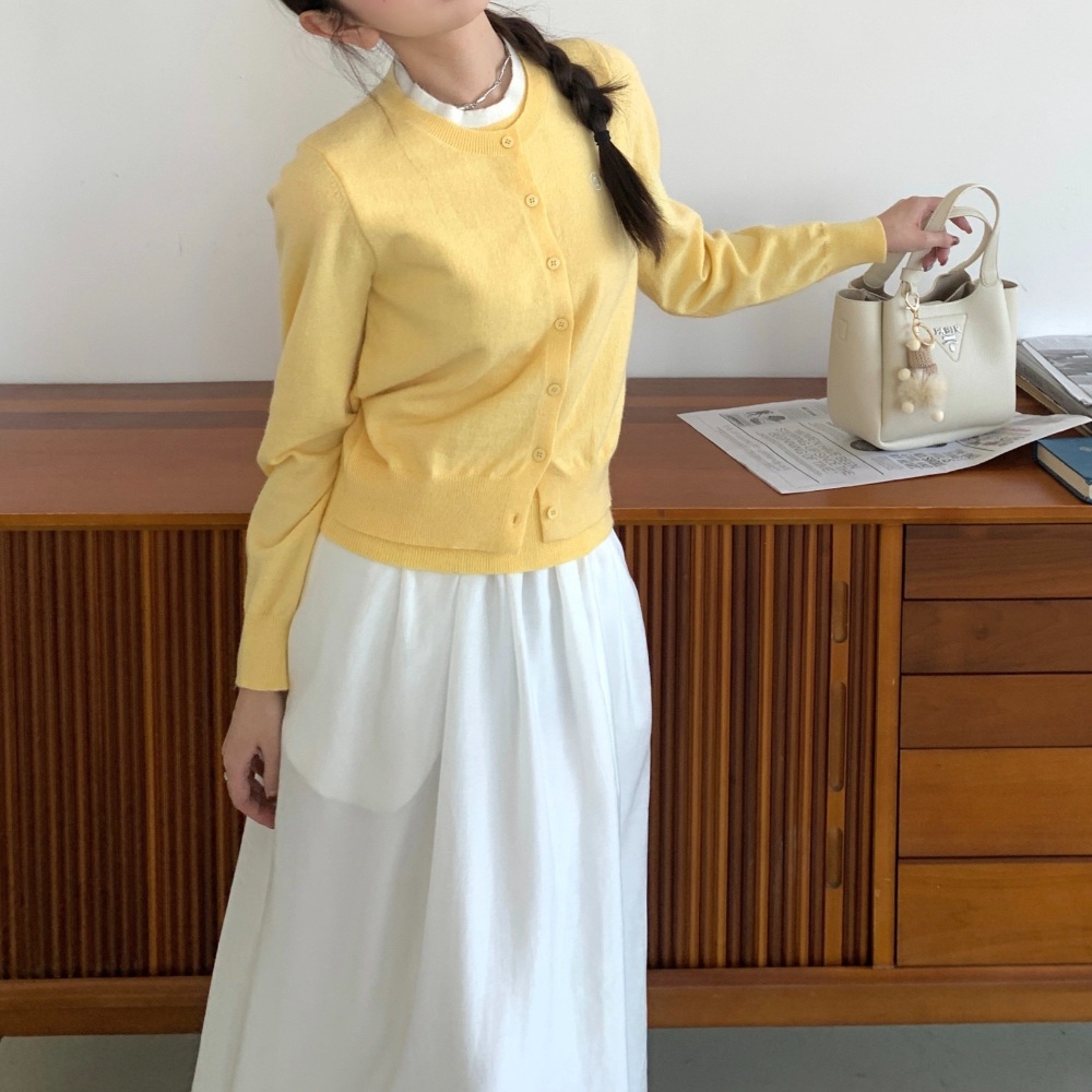 아이유 인스타 가디건 러블리 프렌치 옷 패션 의상 피도 눈물도 없이 하연주 - 메인 이미지