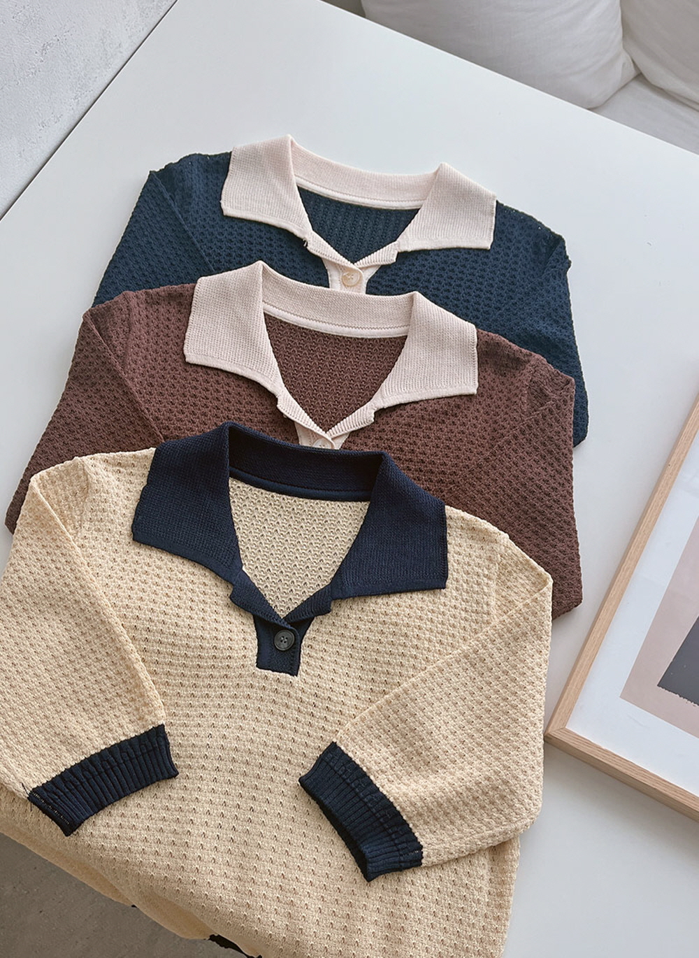 여름 반팔니트 여성 쿨링 펀칭 오픈카라 배색 얇은 반팔 니트티 - 상세 이미지 2