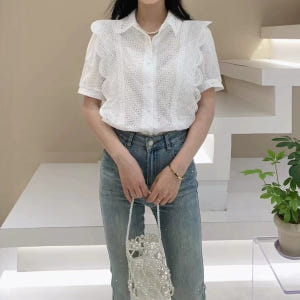 여자여자몰 레이스카라 자수펀칭 양날개레이스 코튼반팔블라우스 캐쥬얼 여성셔... 착용 후기 | 사이즈/핏 총정리 - 상품 이미지 4