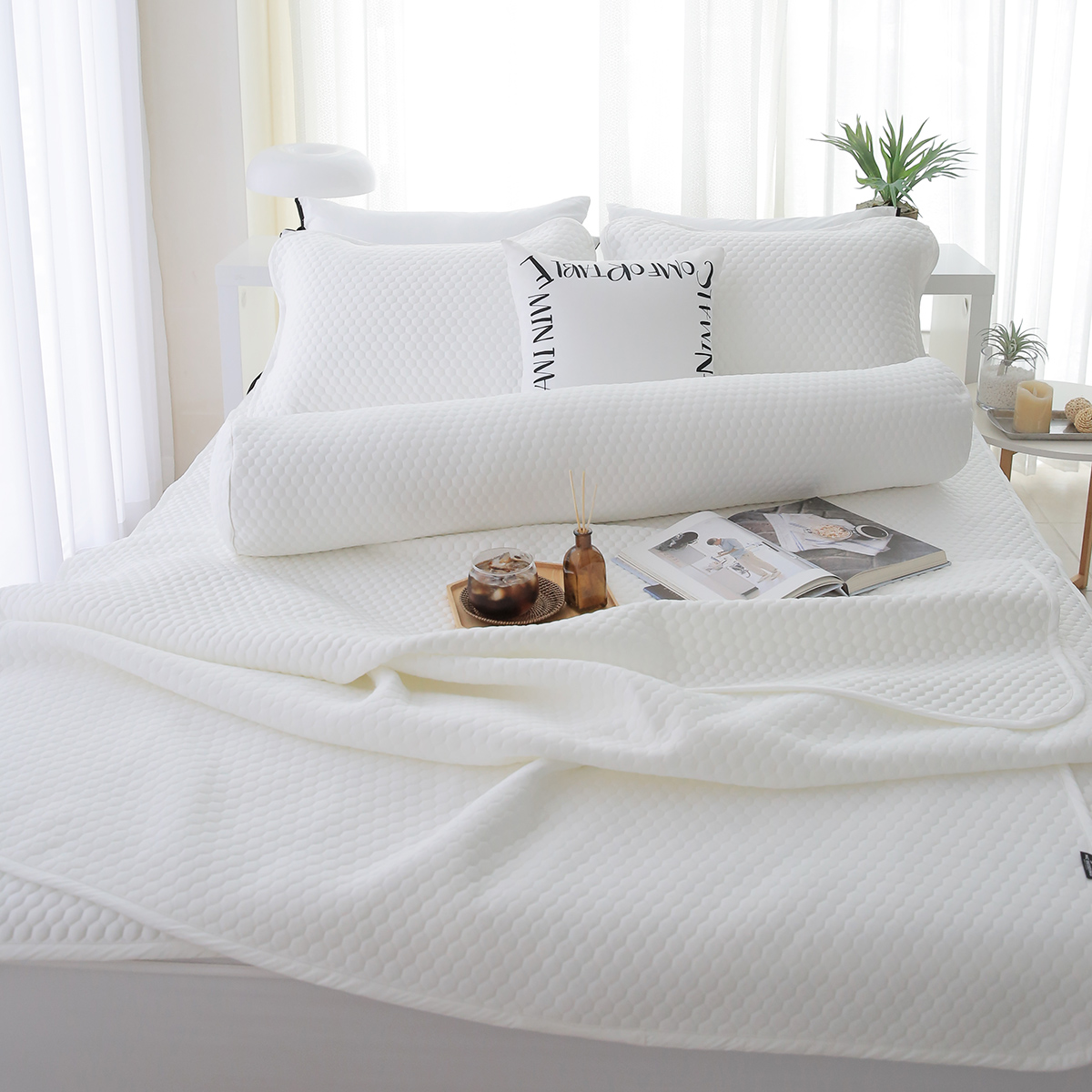 엠시베딩 쯔누가냉감패드 여름 이불패드 패밀리 고정밴드 Q