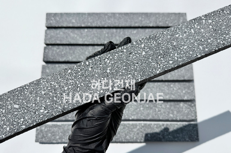 모노타일 롱브릭 490x53x17T 블랙 / 하다건재 와이드벽돌타일