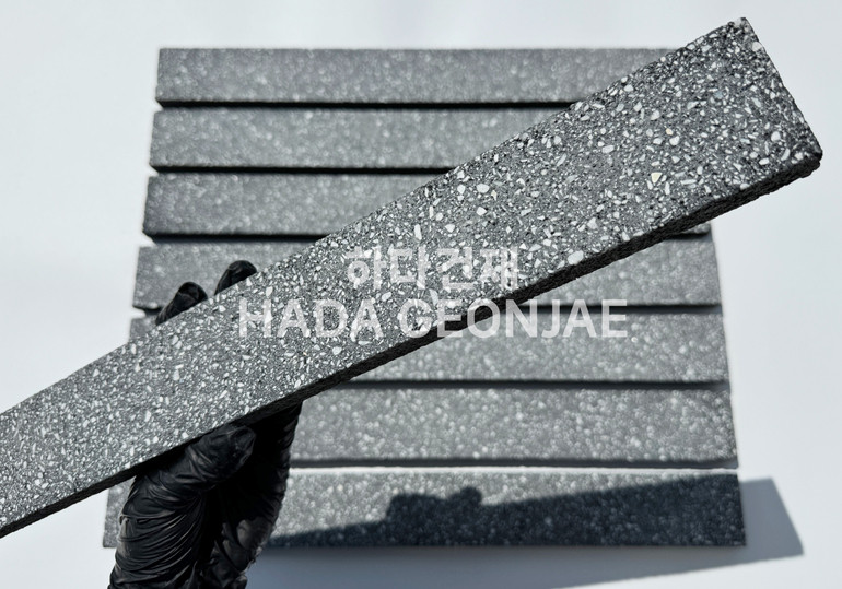 모노타일 롱브릭 490x53x17T 블랙 / 하다건재 와이드벽돌타일