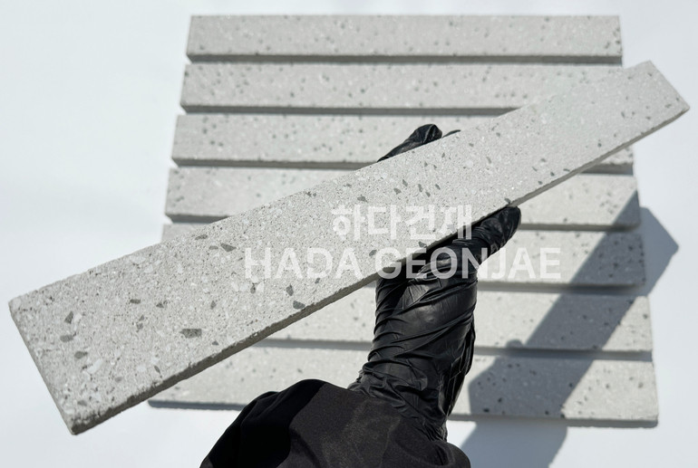 모노타일 롱브릭 490x53x17T 그레이 / 하다건재 와이드벽돌타일