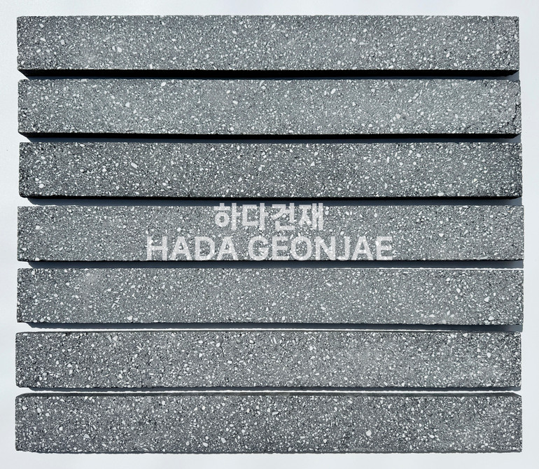 모노타일 롱브릭 490x53x17T 블랙 / 하다건재 와이드벽돌타일