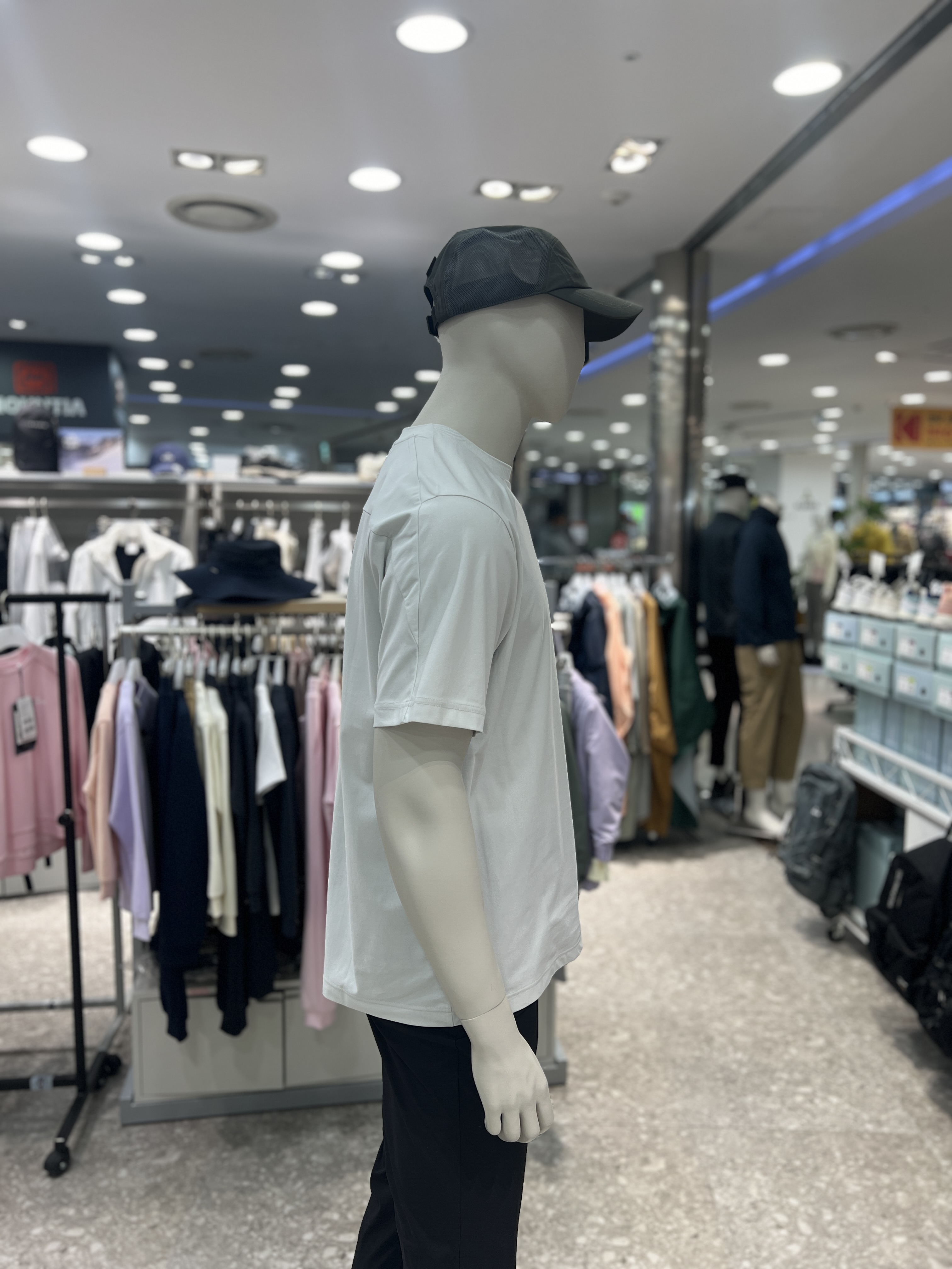 아이더 남성 반팔 여름 등산 아웃도어 기능성 라운드 티셔츠 MM23203 이미지 8