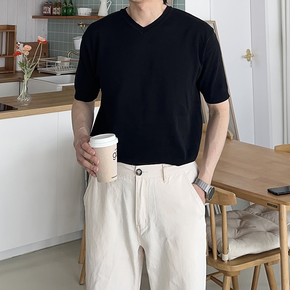남자 브이넥 반팔니트 머슬핏 빅사이즈 무지 반팔티 - 메인 이미지