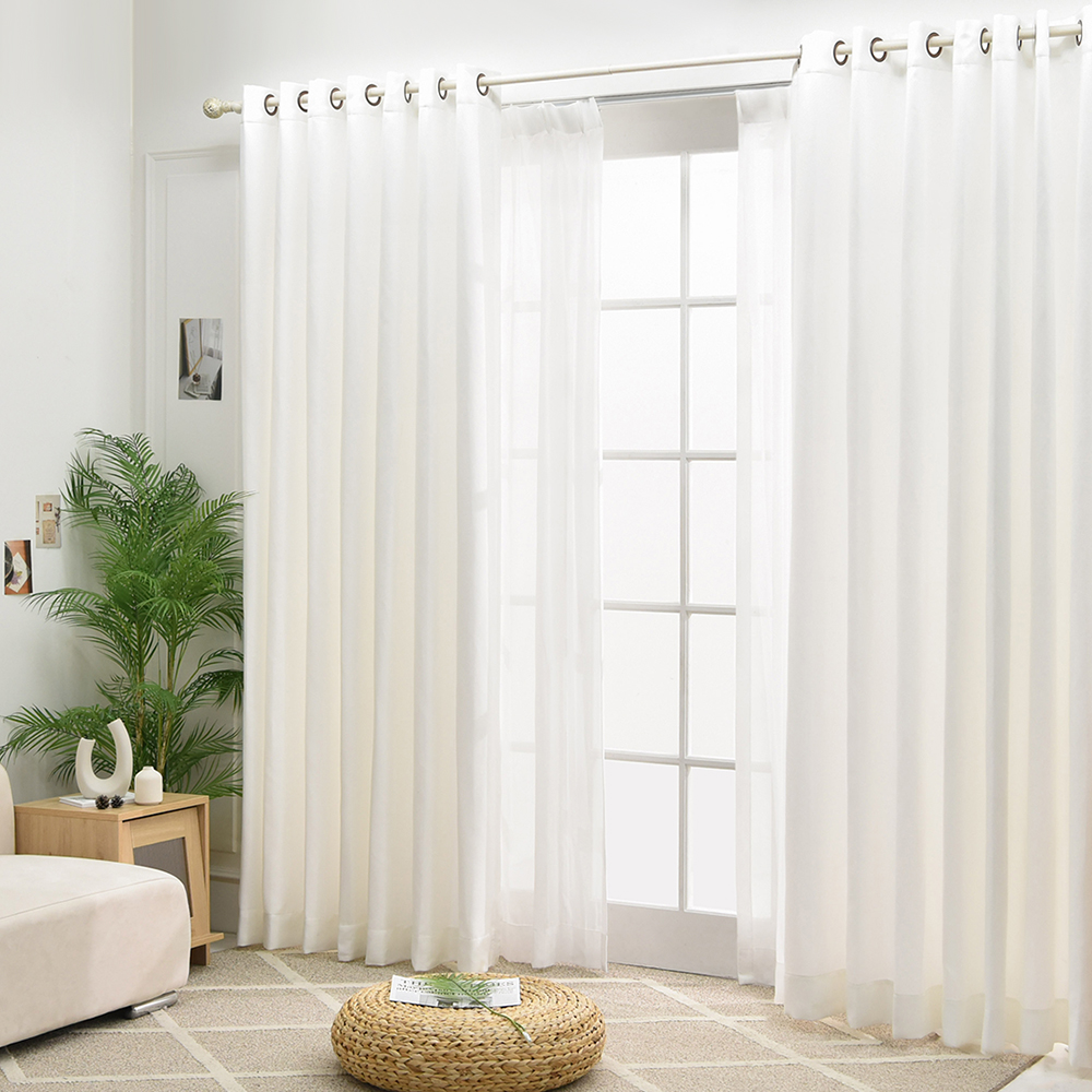 아라크네 아일렛형 린넨룩 화이트 암막커튼 엘리스 135x170 거실 안방