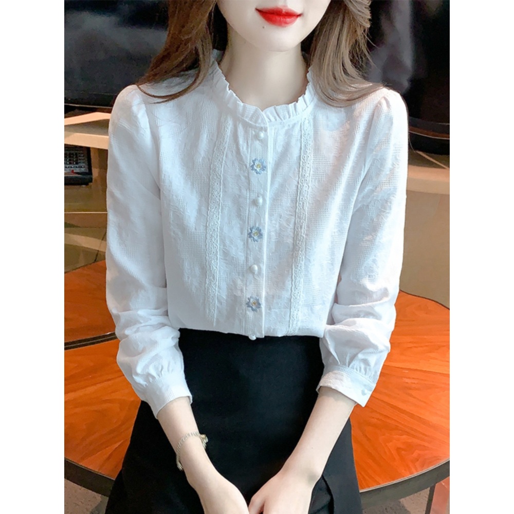 중년 여성 셔츠 긴팔 프릴카라 블라우스 꽃자수 예쁜 디자인 여름 블루 화이트 - 상세 이미지 3