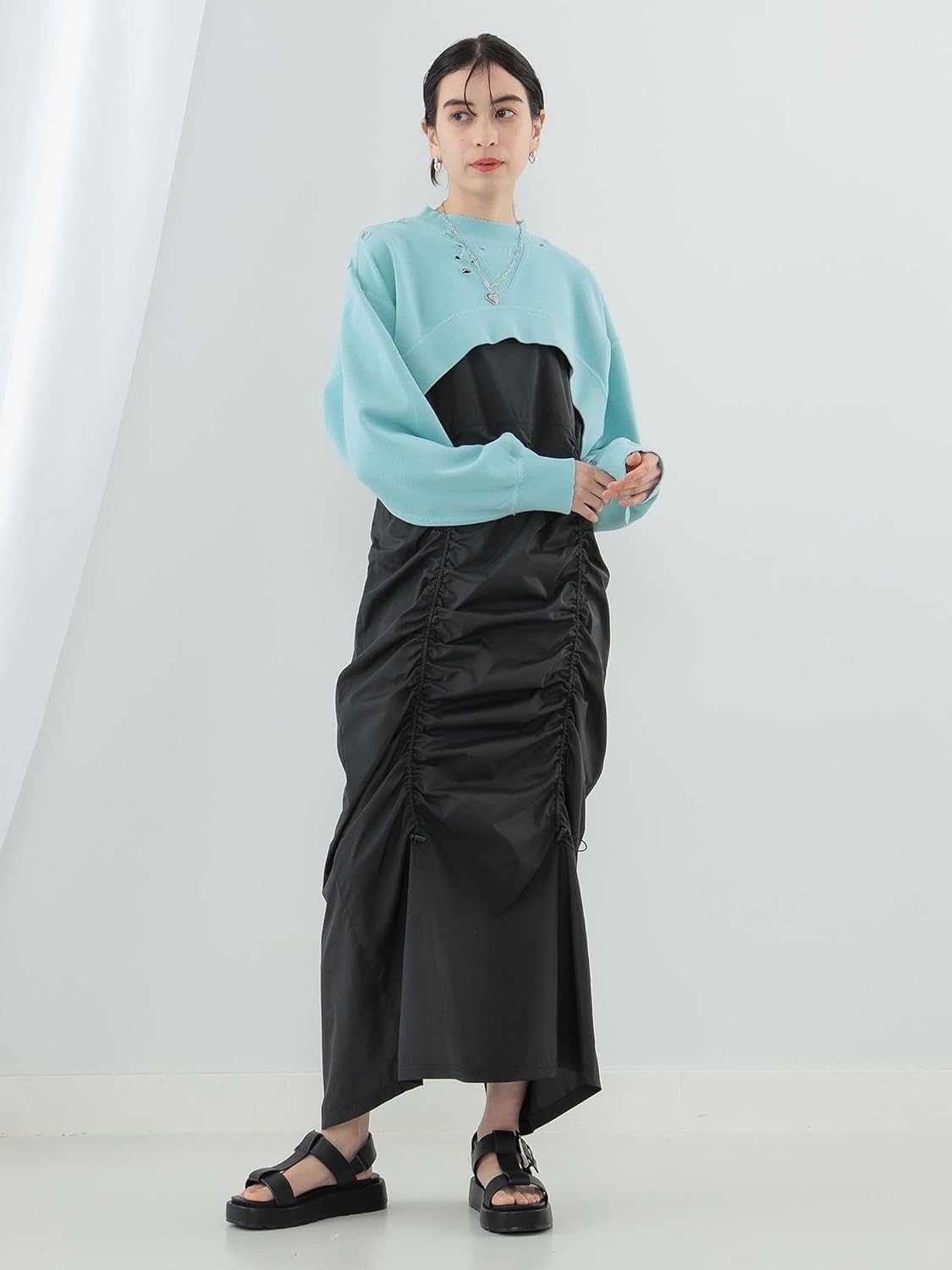 PENNEY'S Ray BEAMS 비스포크 여성 스웨트 셔츠 라운드넥 크롭 맨투맨 2컬러 - 상세 이미지 4