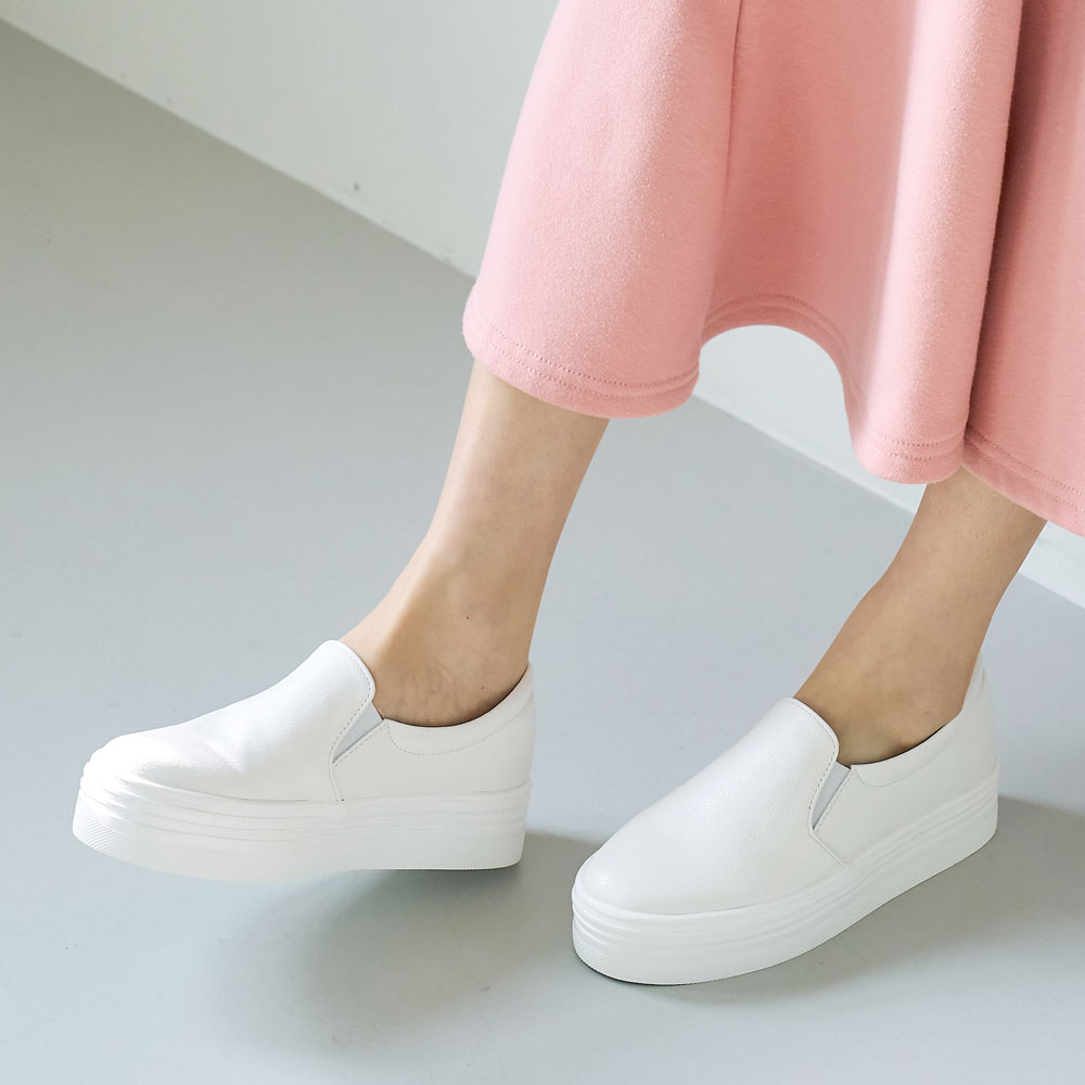 낄끔한 기본디자인 여성용 통굽 키높이 슬립온 4cm - 상세 이미지 3