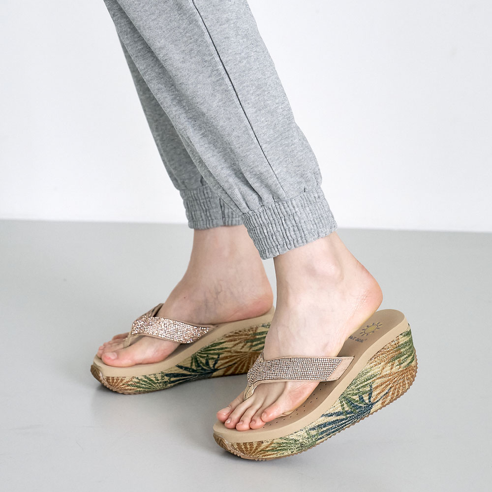 여름 여성용 블링블링 큐빅 키높이 통굽 조리 슬리퍼 8cm