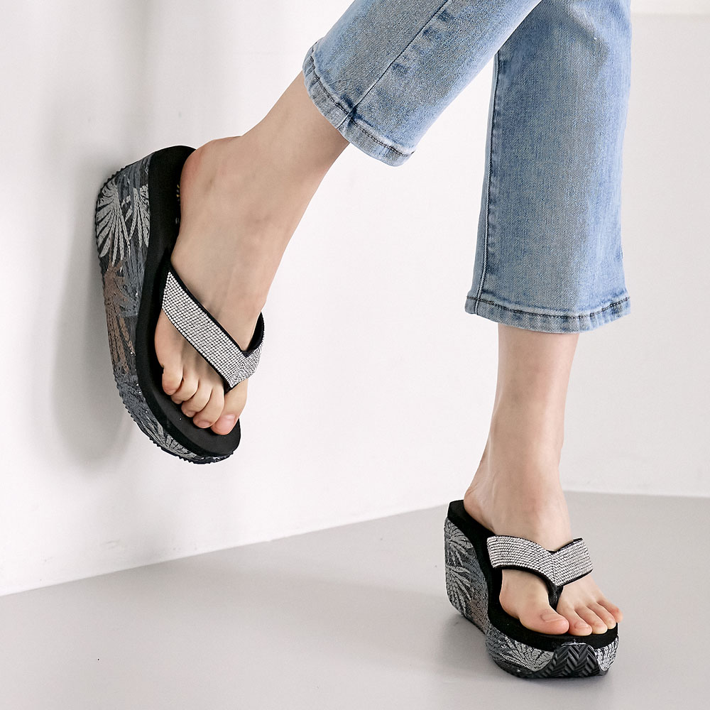 여름 여성용 블링블링 큐빅 키높이 통굽 조리 슬리퍼 8cm