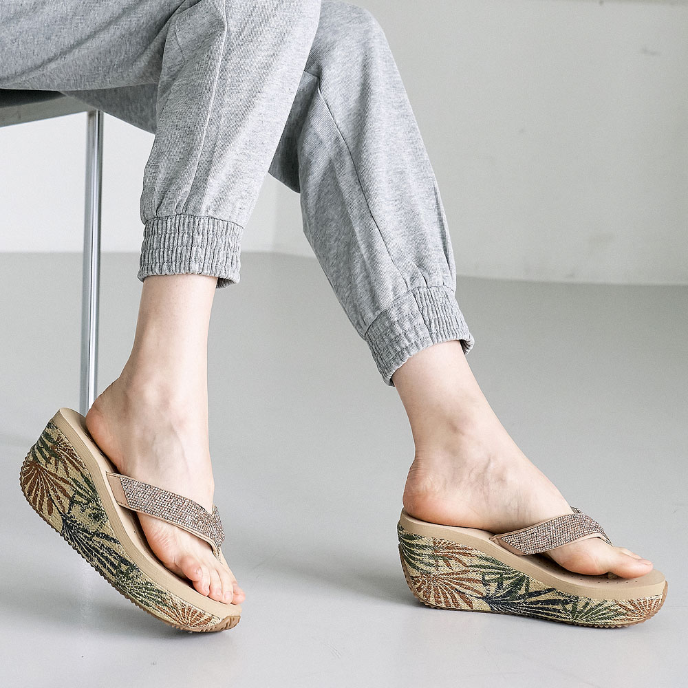 여름 여성용 블링블링 큐빅 키높이 통굽 조리 슬리퍼 8cm