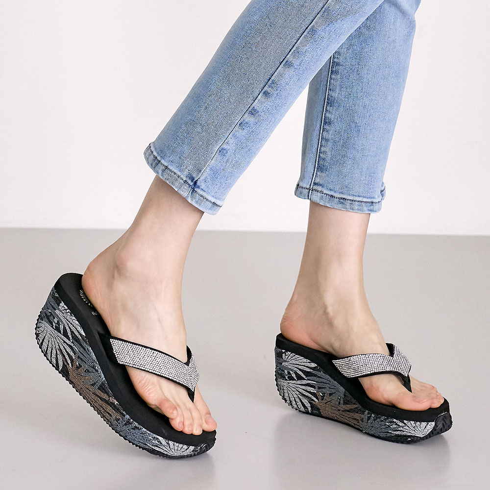 여름 여성용 블링블링 큐빅 키높이 통굽 조리 슬리퍼 8cm