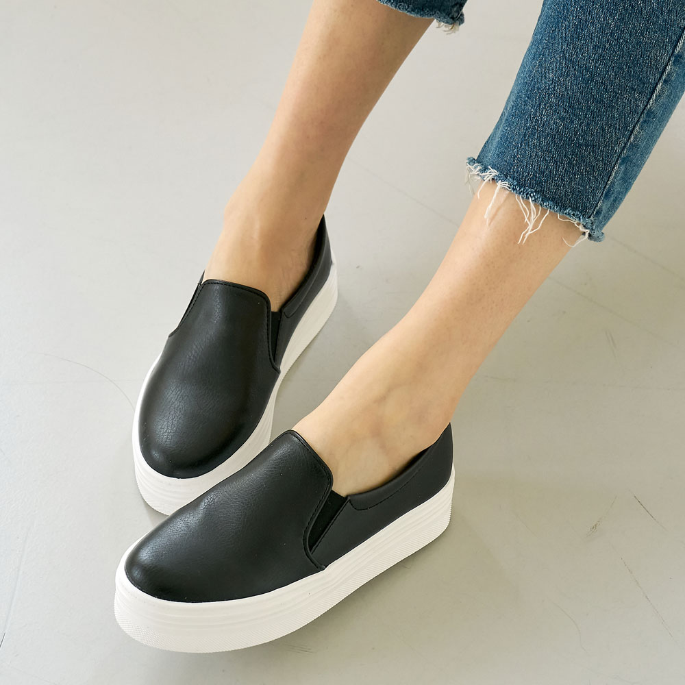 낄끔한 기본디자인 여성용 통굽 키높이 슬립온 4cm 이미지 6