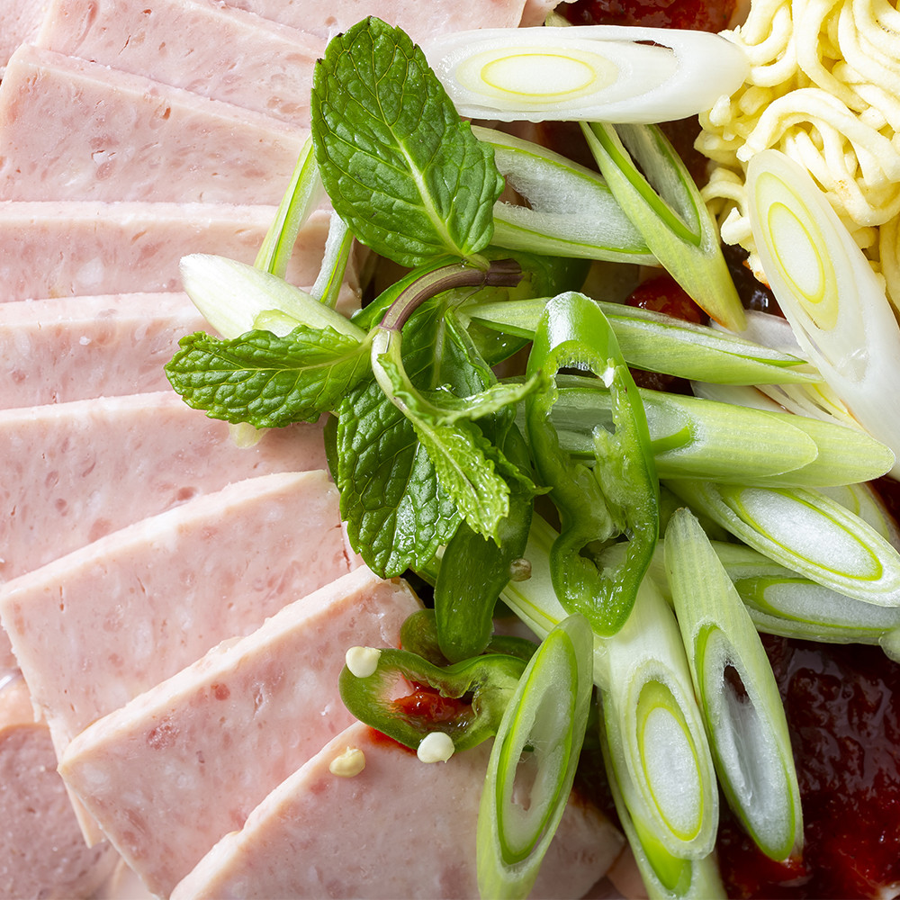 [의정부 부대찌개] 얼큰한 스팸 부대찌개 / 채소, 콩, 라면사리포함 냉장밀키트 이미지 7