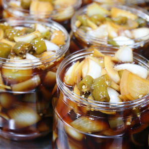 국산 양파장아찌 고추 초절임 간장절임 피클 가정식 밑반찬 맛있게 먹은 솔직 후기 - 상품 이미지 3