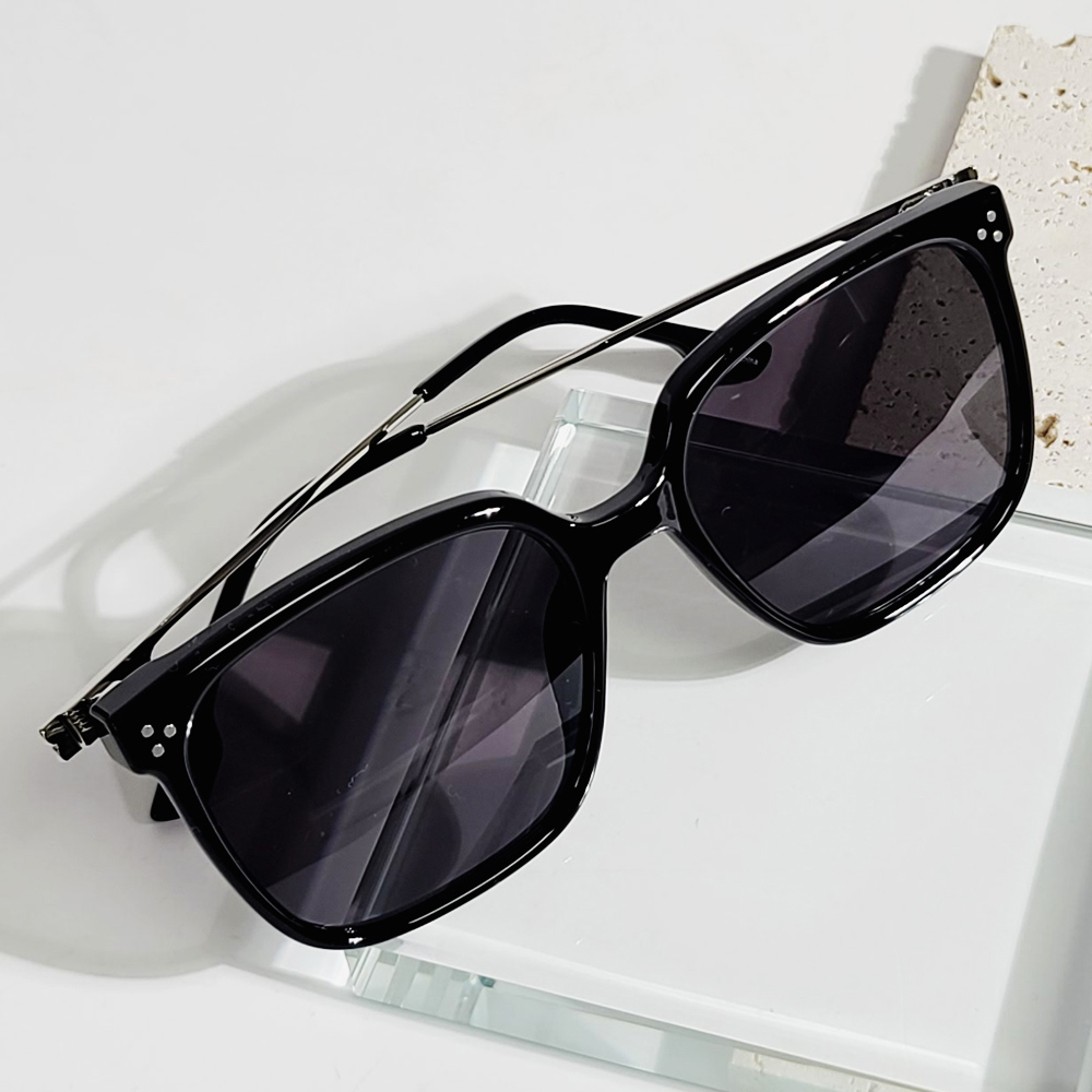 UV 자외선차단 가벼운 데일리 커플 뿔테 틴트 선글라스