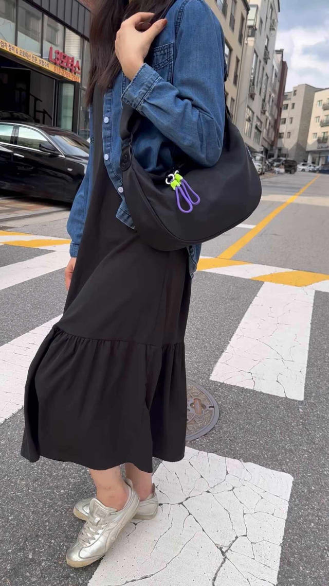 반달 여행용 크로스백 보부상 가벼운 유럽여행가방 핸드폰 도난방지 크로와상백 나일론