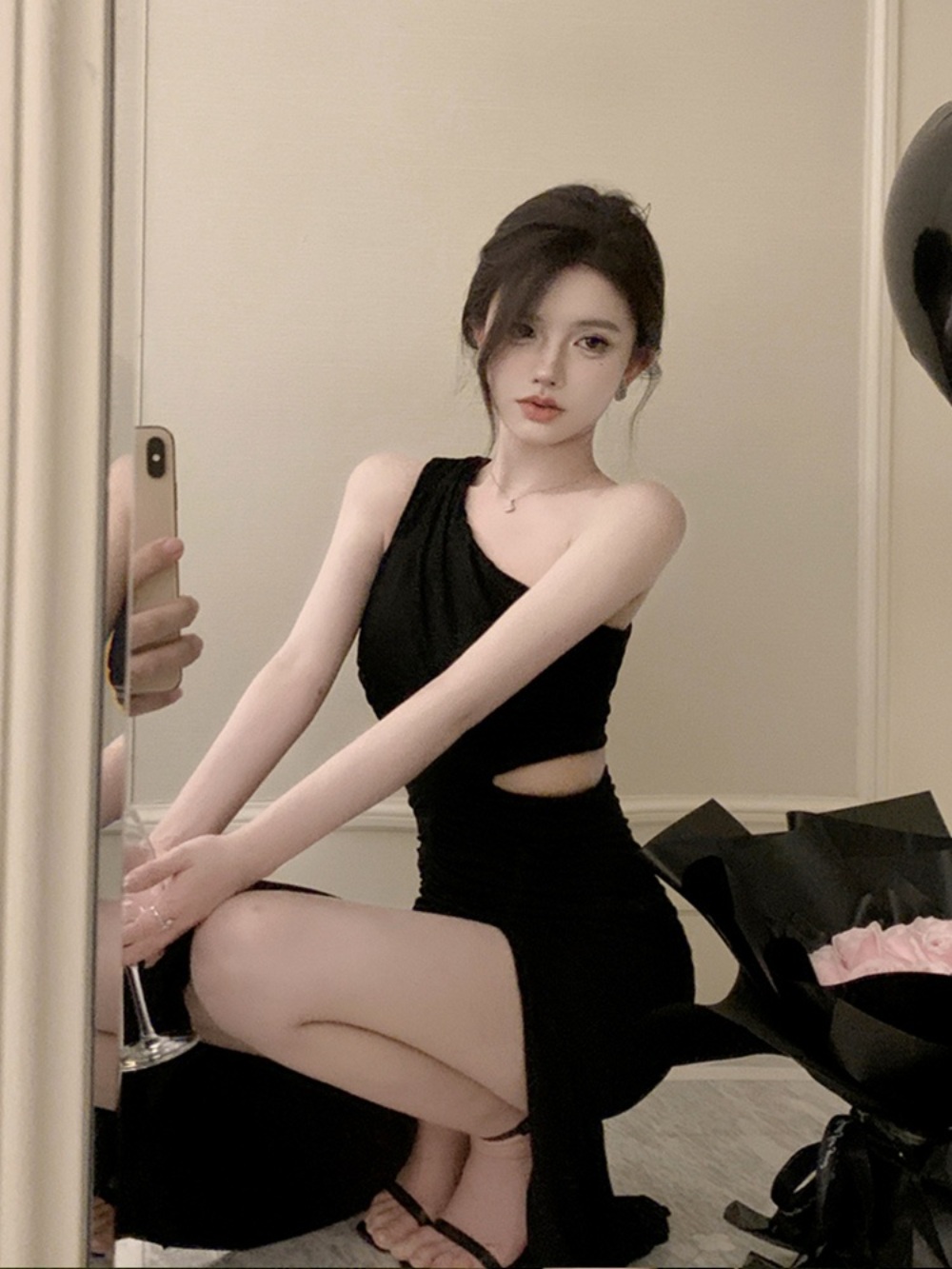 놀라운 토요일 태연 트임 블랙 원피스 긱시크 하이앤드 - 상세 이미지 4