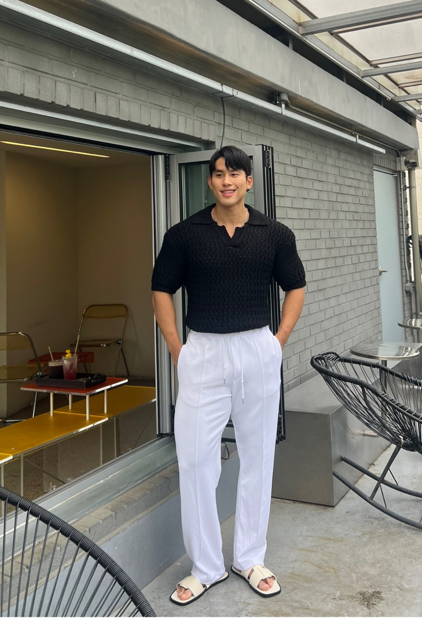 95AF9820-BB19-4B7A-BB8A-C4AAFB918DBC