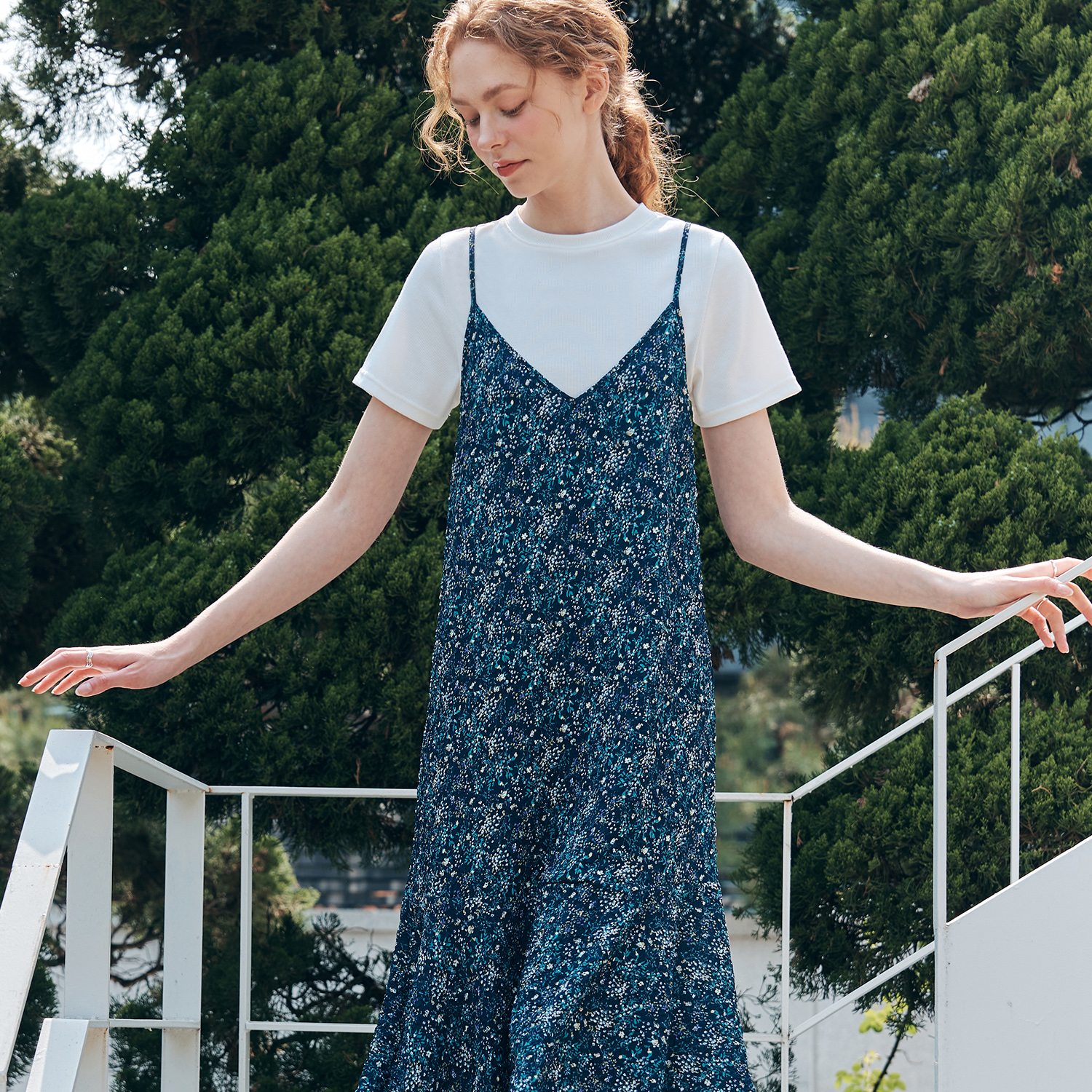 [균일가][제로스트릿]브이넥 플라워 원피스 V NECK FLOWER ONEPIECE / NAVY 이미지 2