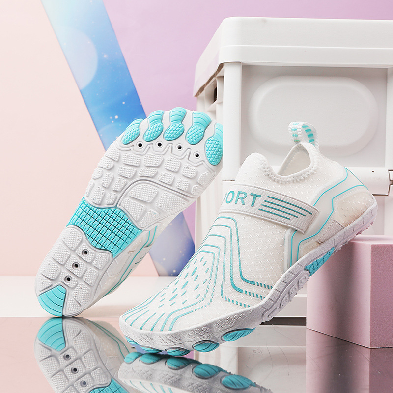 로제티카 가볍고편한 아쿠아슈즈 워터파크 물놀이 커플 신발