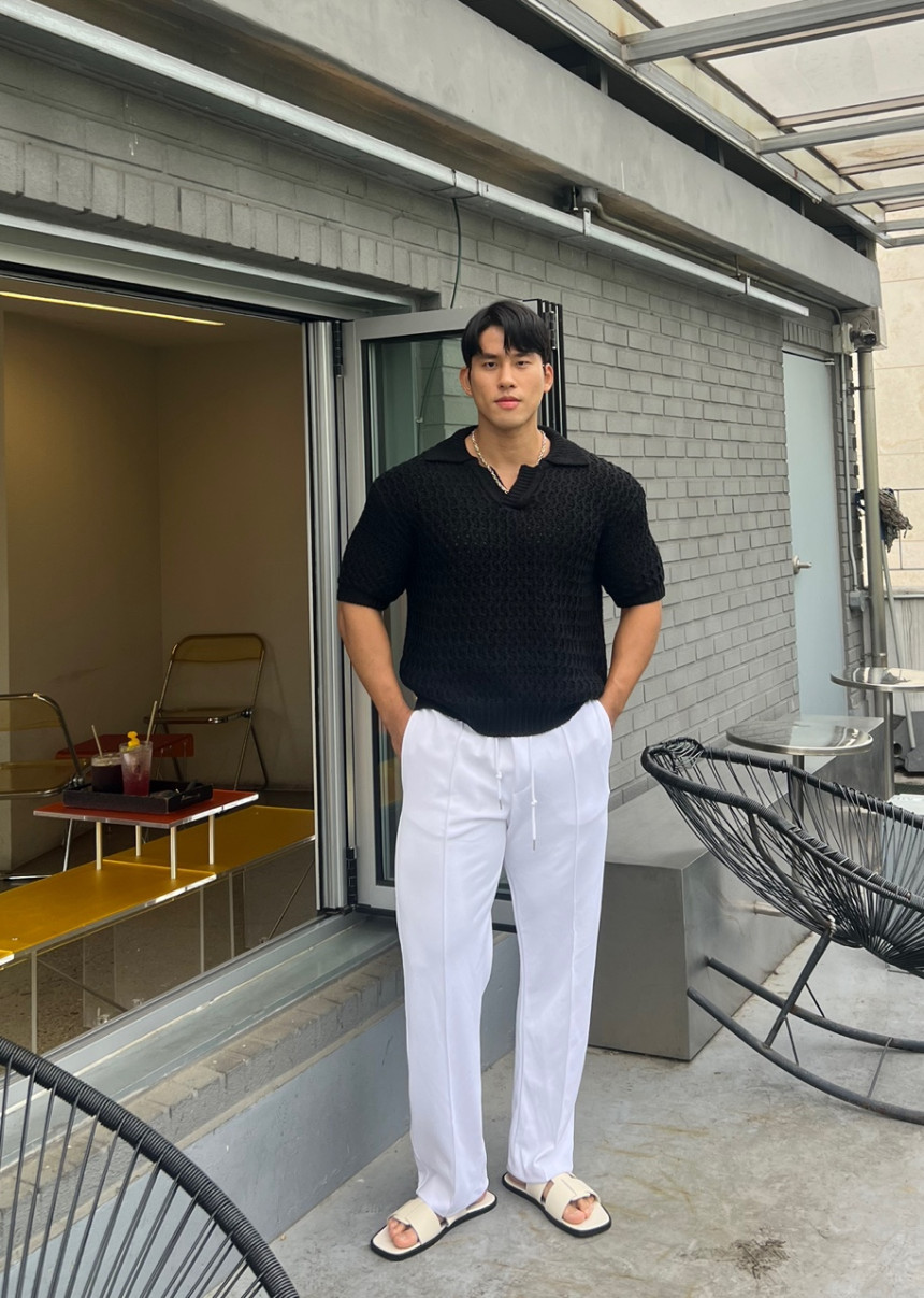 7C2D3780-DC4D-4C43-81AB-A150A37BD622