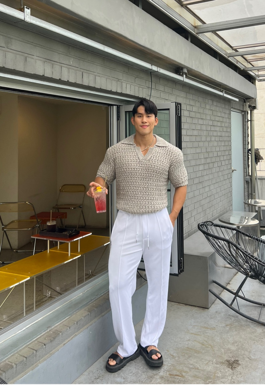 3BA15FED-6B1B-4D0F-B73F-0B1E2FD9ECCA