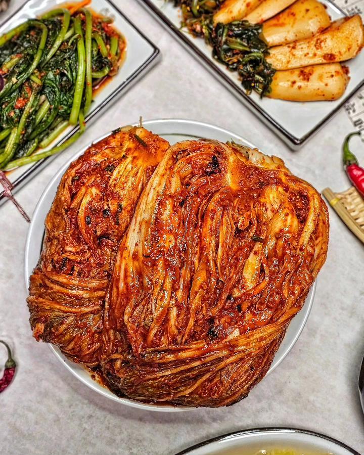 광주맛집 30년 전라도 국산 배추 포기 김치 2kg 가정식 수제 김장 당일제조 상품 이미지