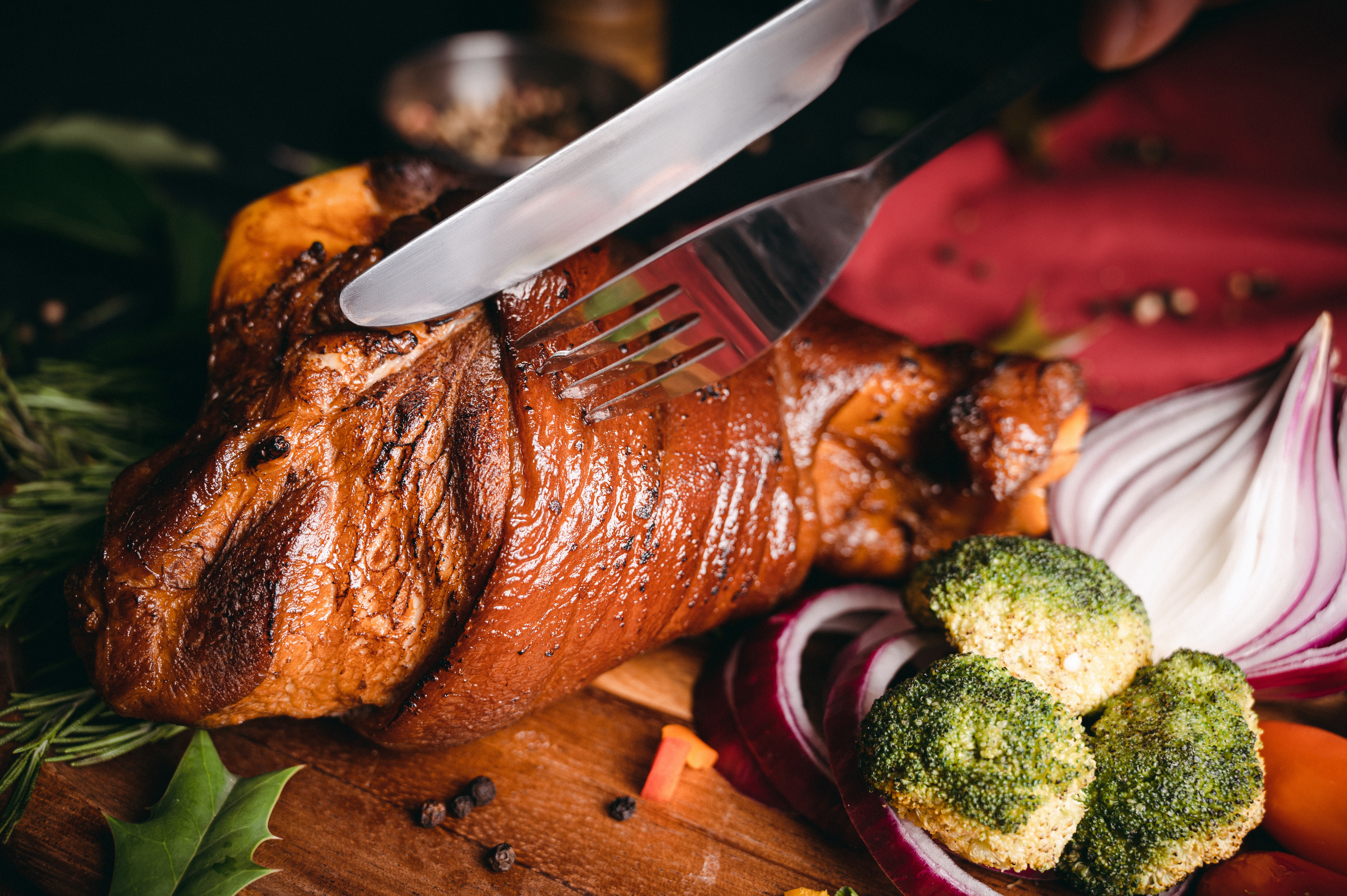 겉바속촉 슈바인학센 제주흑돼지 훈제 독일식 통족발 제주특산물