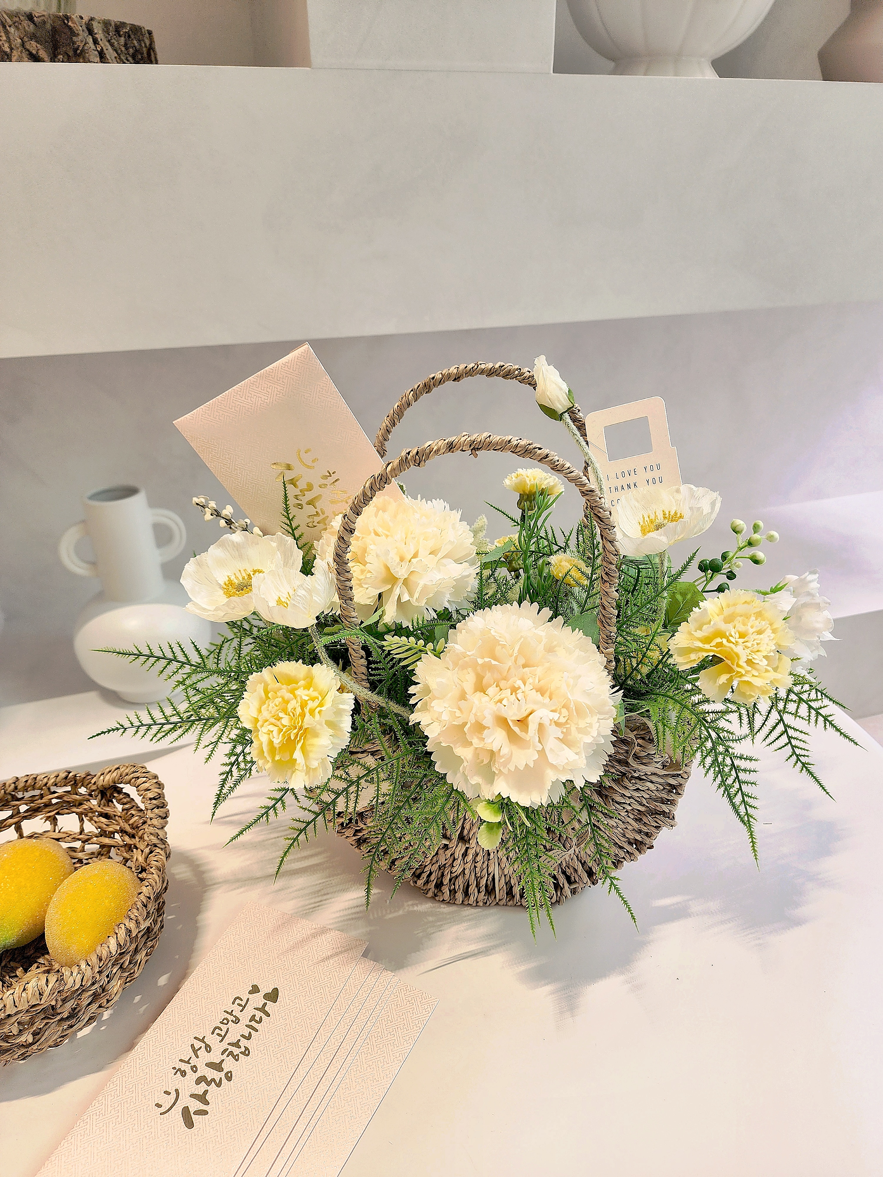 리얼 카네이션 바구니 세트 어버이날 꽃바구니 꽃다발 배달 생화 조화 용돈 감사 선물
