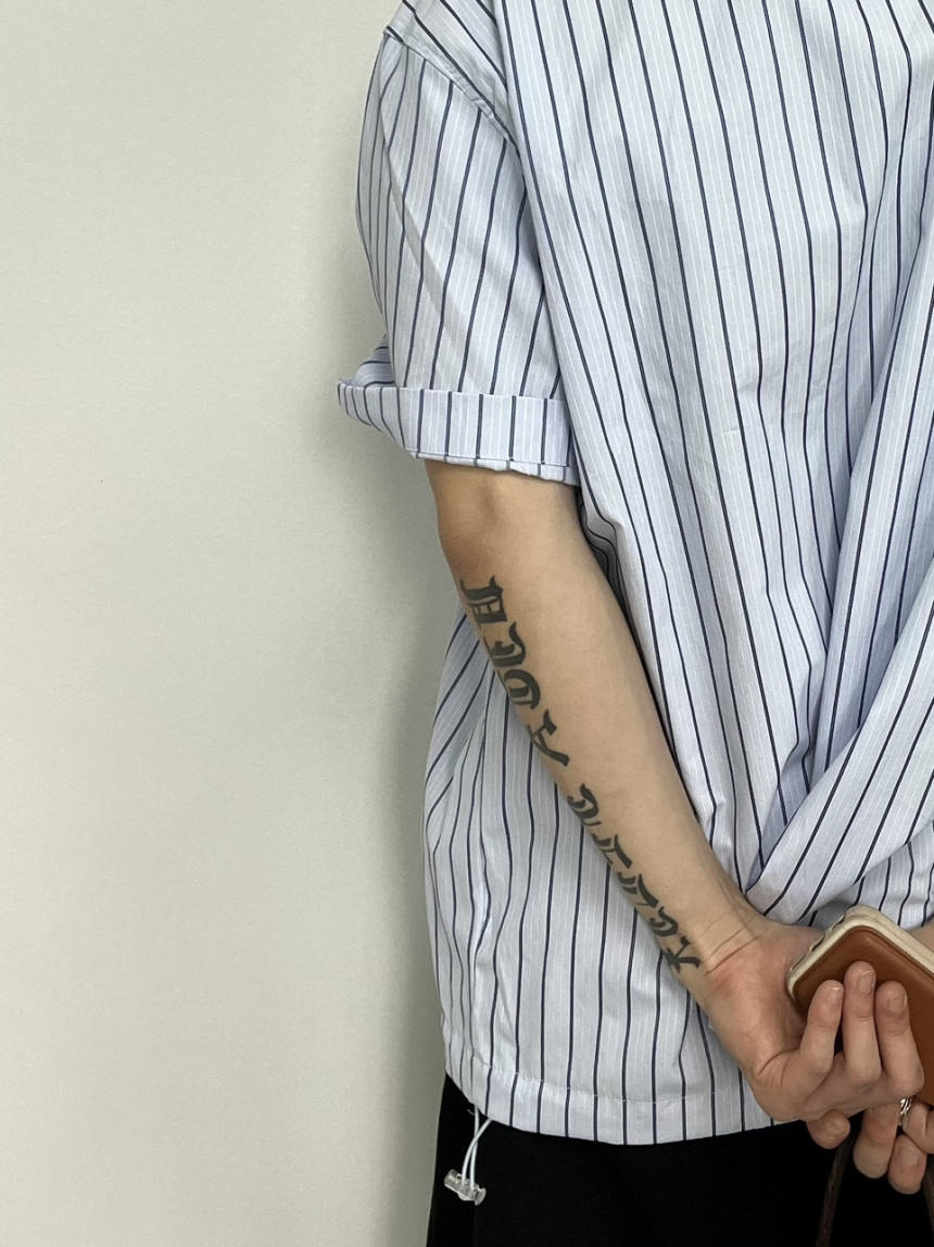 89AD8153-683C-4EC5-A9D3-B2159D2C4A21