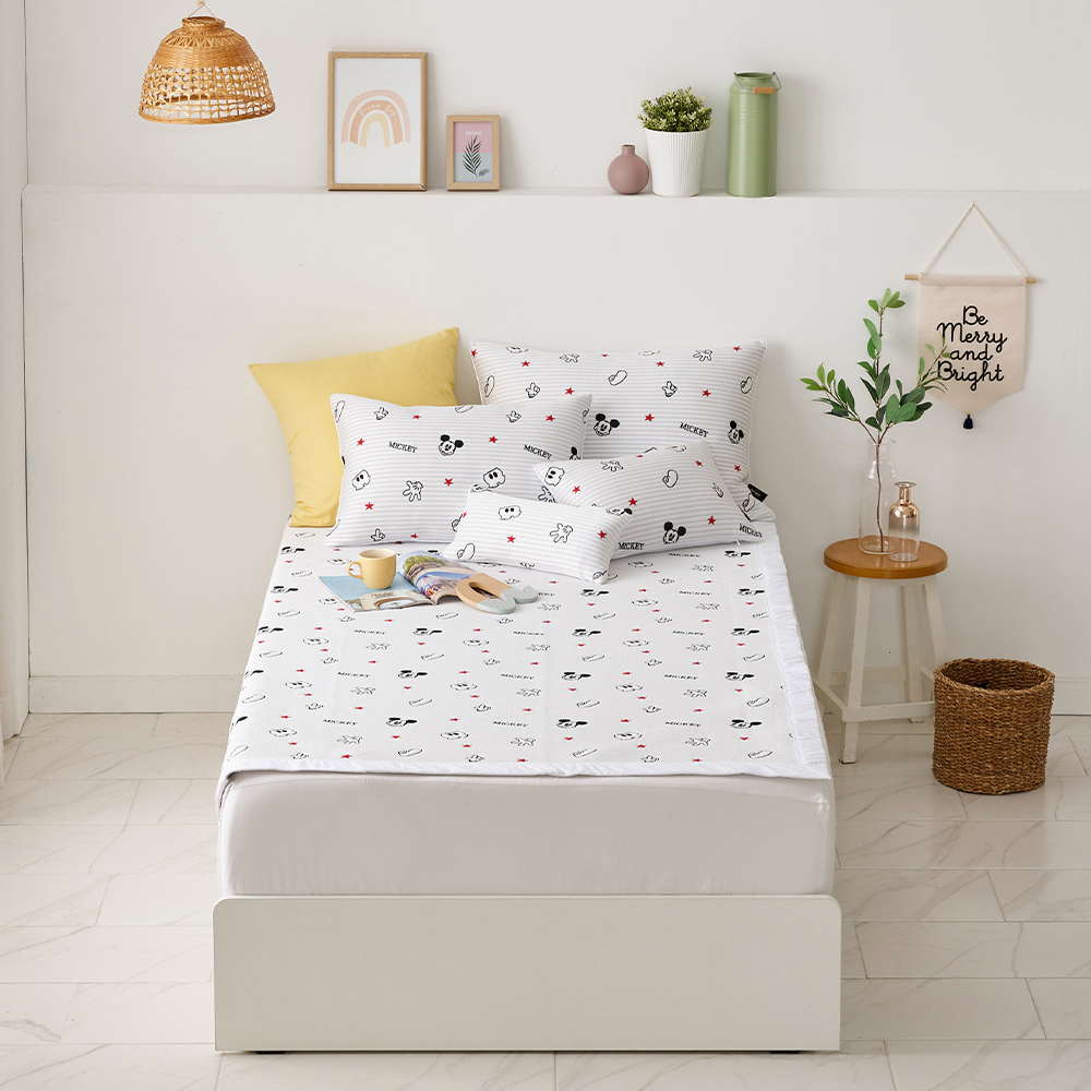 코지네스트 X 디즈니 미키 포르페 시원한 냉감패드 미키마우스 쿨매트 고정밴드 여름패드