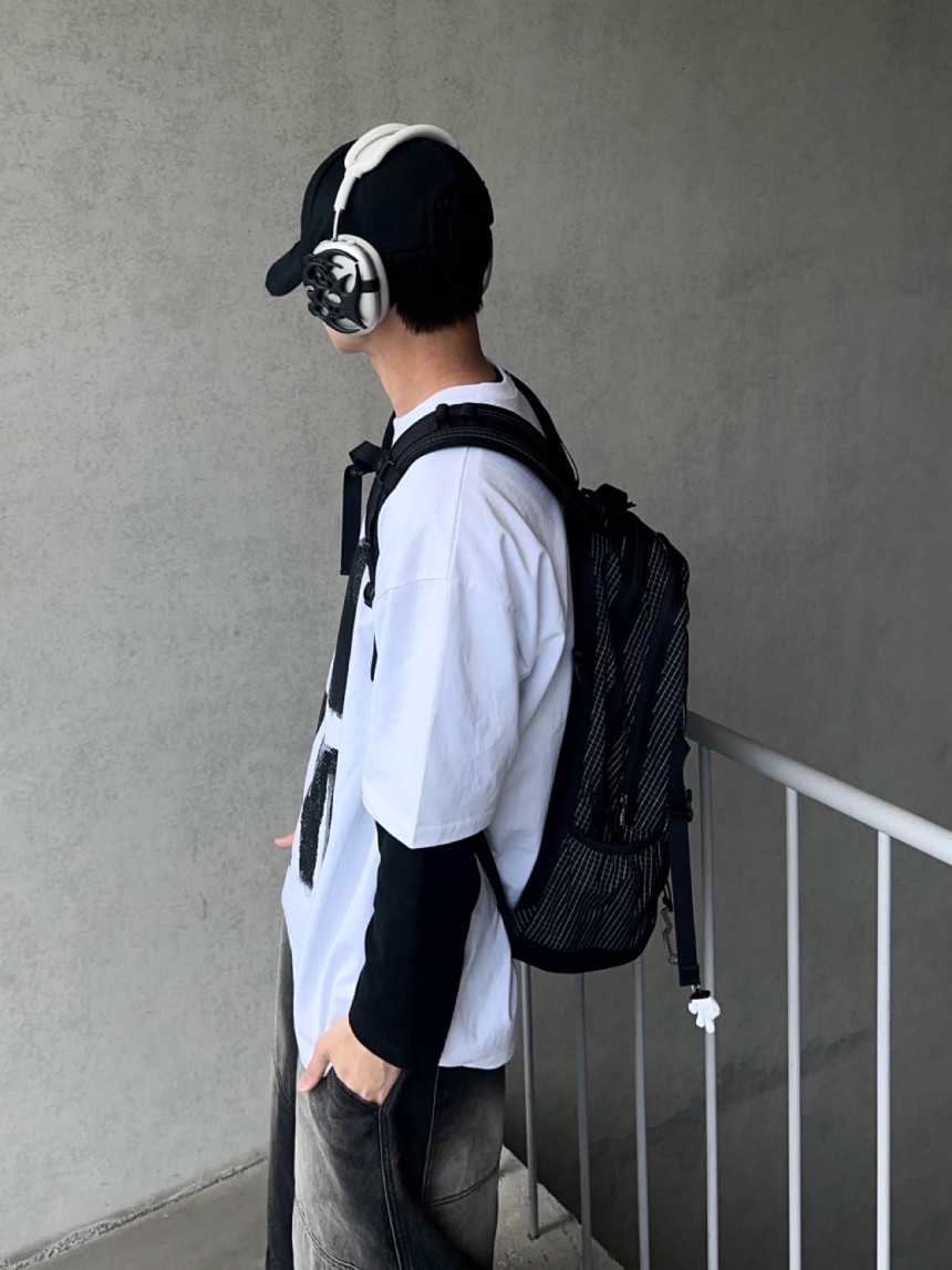 76DFC75C-CB4D-4A2B-B49C-0852721C56D7