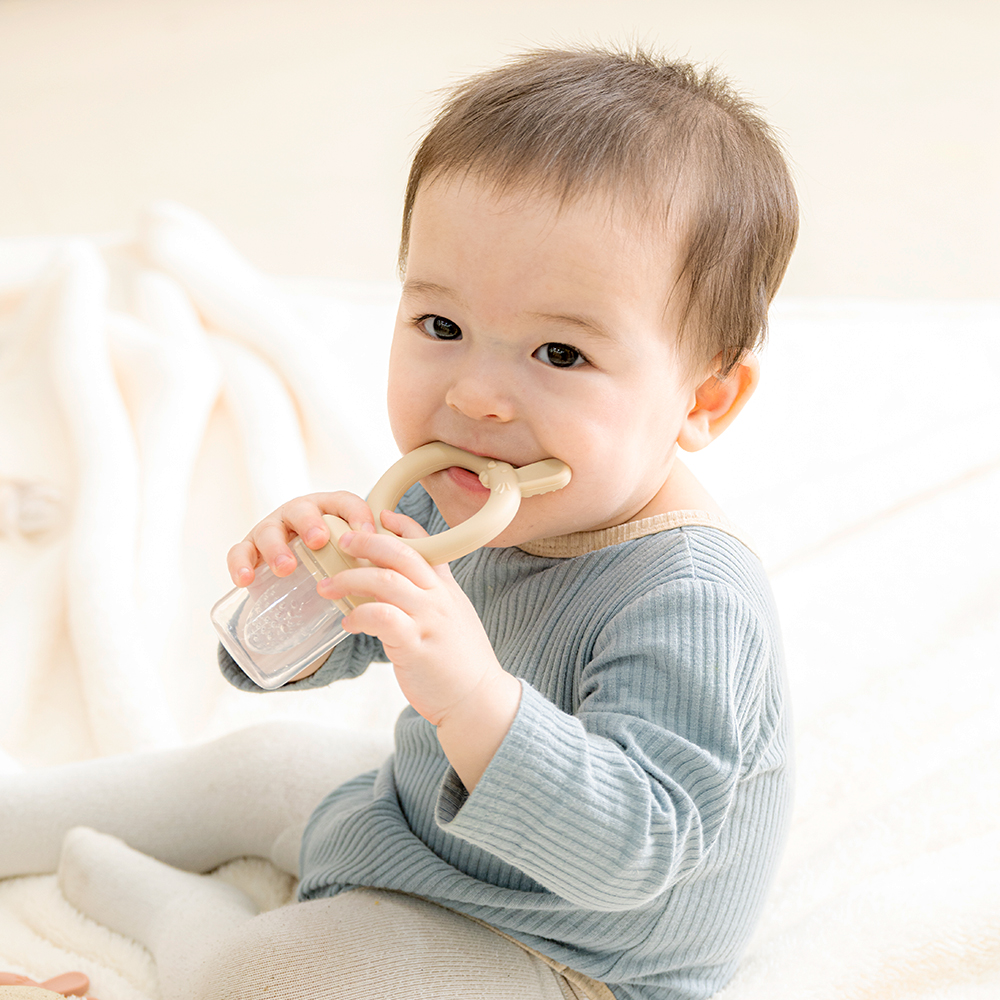 모모빈 실리콘 토끼 손잡이 과즙망 치발기 유아 과일망 실리콘망 - 상세 이미지 5
