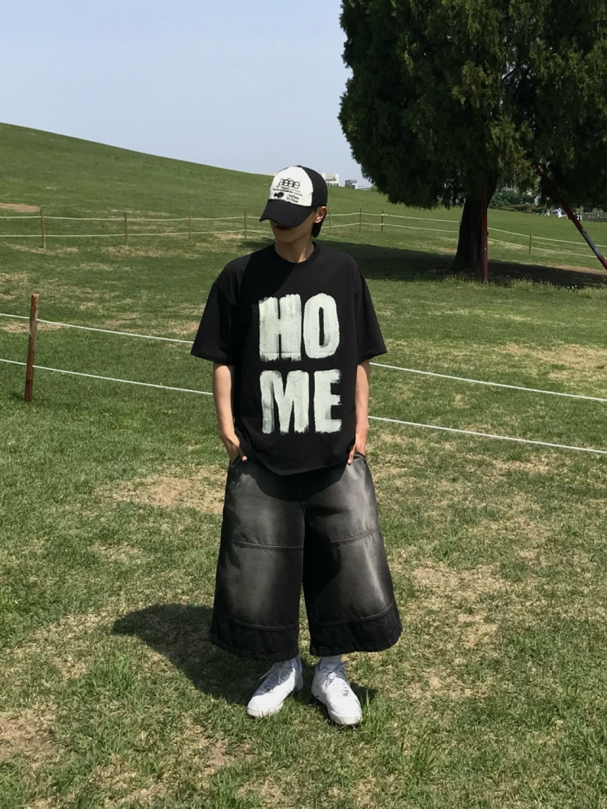 B923B0C5-3896-47AB-87EF-1AEED725A3FA